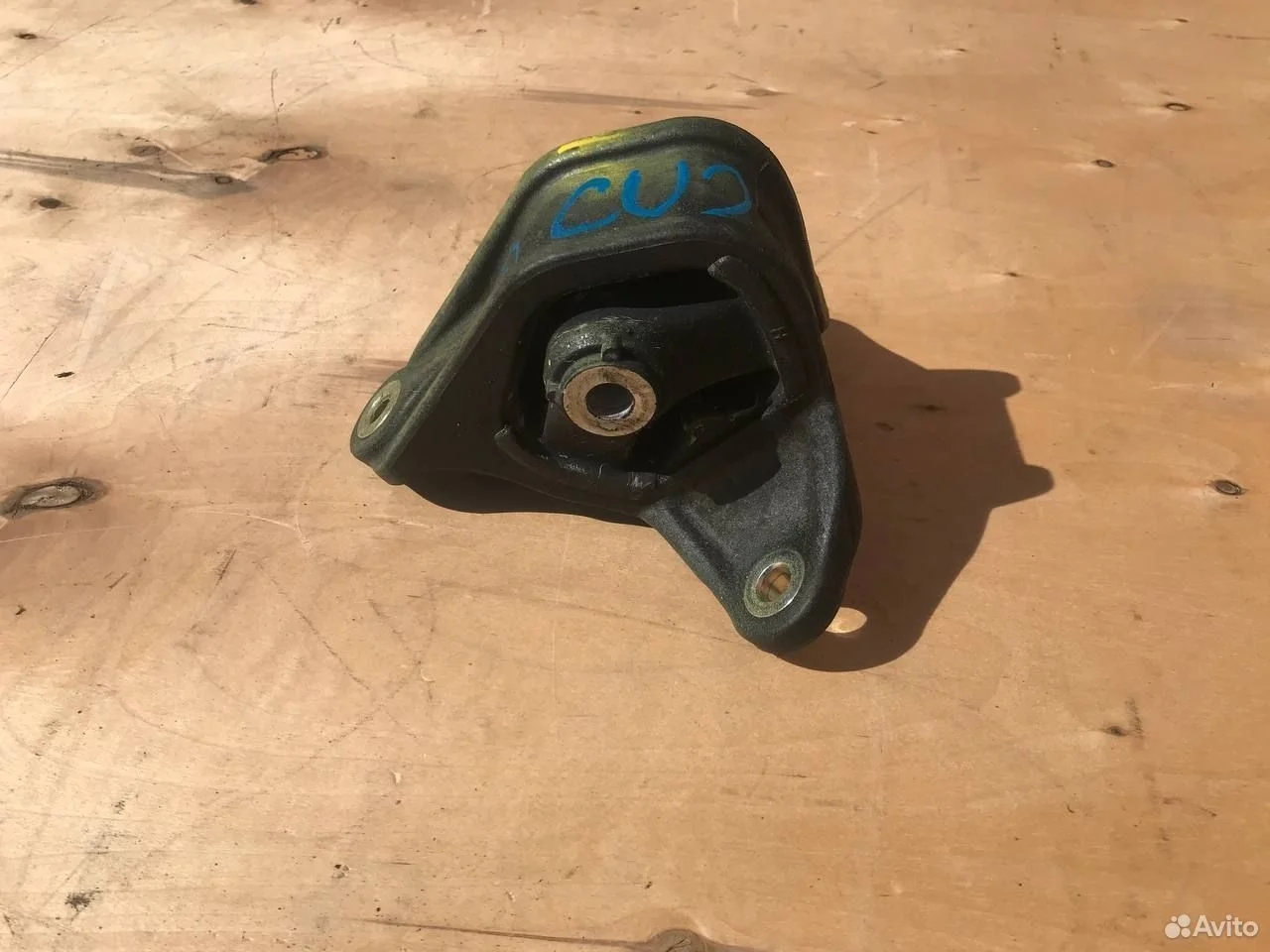 Подушка двигателя задняя honda accord 8