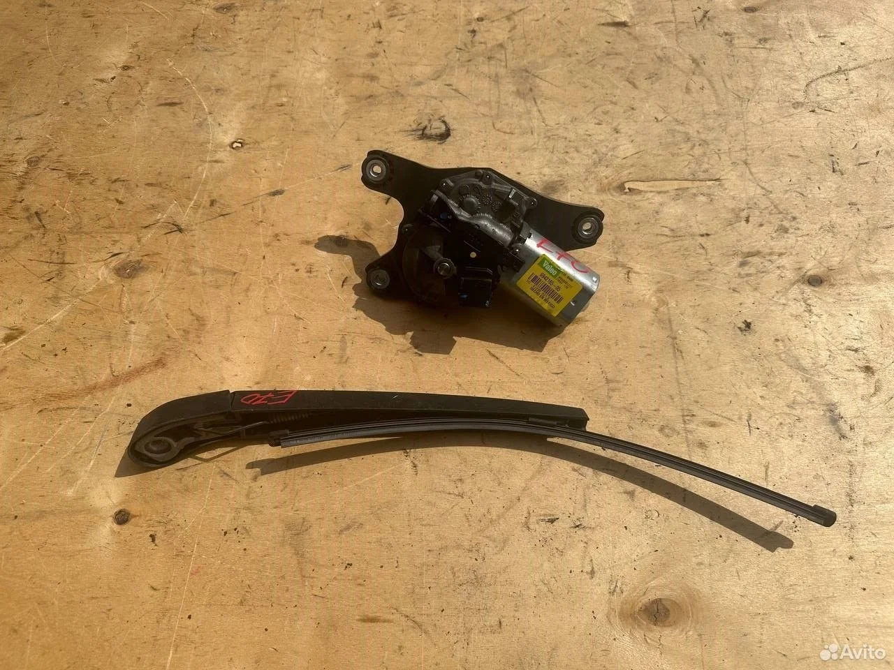 Моторчик щетка заднего дворника bmw x5 e70