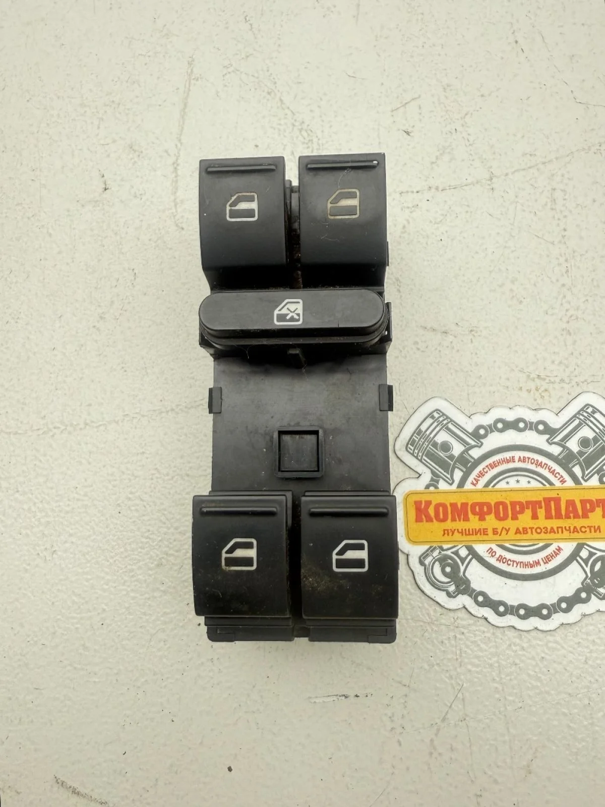 Блок кнопок управления стеклоподъемниками Volkswagen Passat CC B6 (2008—2012)