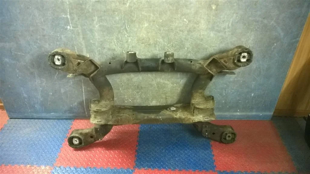 балка BMW X5 E53  M54B30 231 лс 3.0i