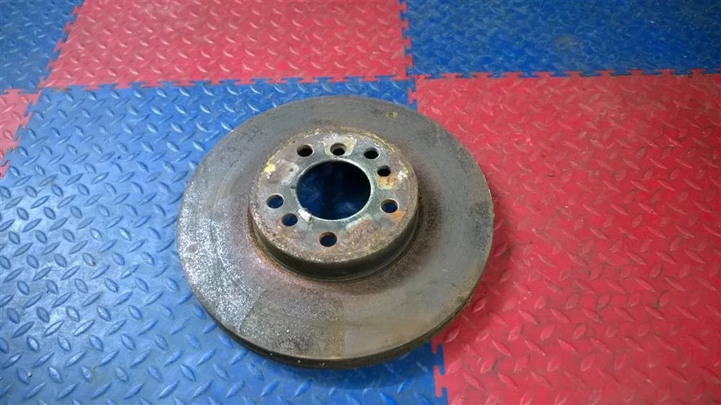 диск тормозной вентилируемый BMW X5 E53  M54B30 231 лс 3.0i