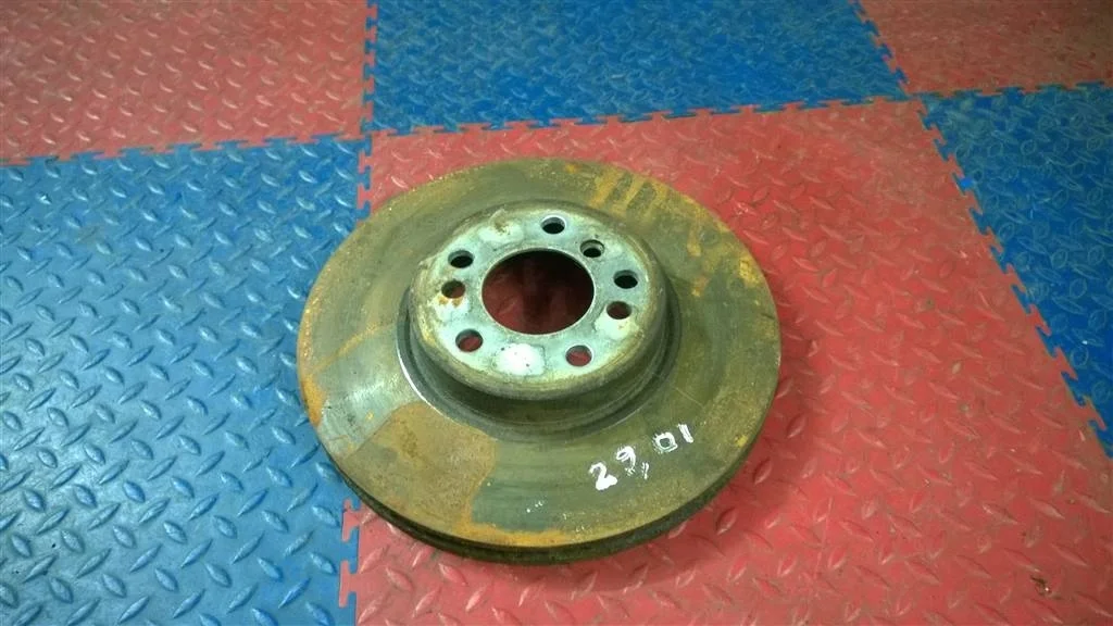 диск тормозной вентилируемый BMW X5 E53  M54B30 231 лс 3.0i