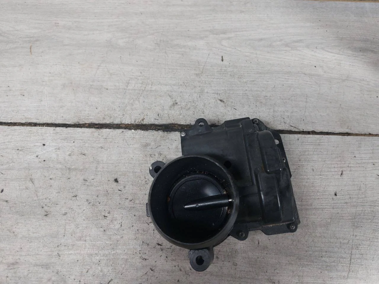 дроссельная заслонка Peugeot 308 T7