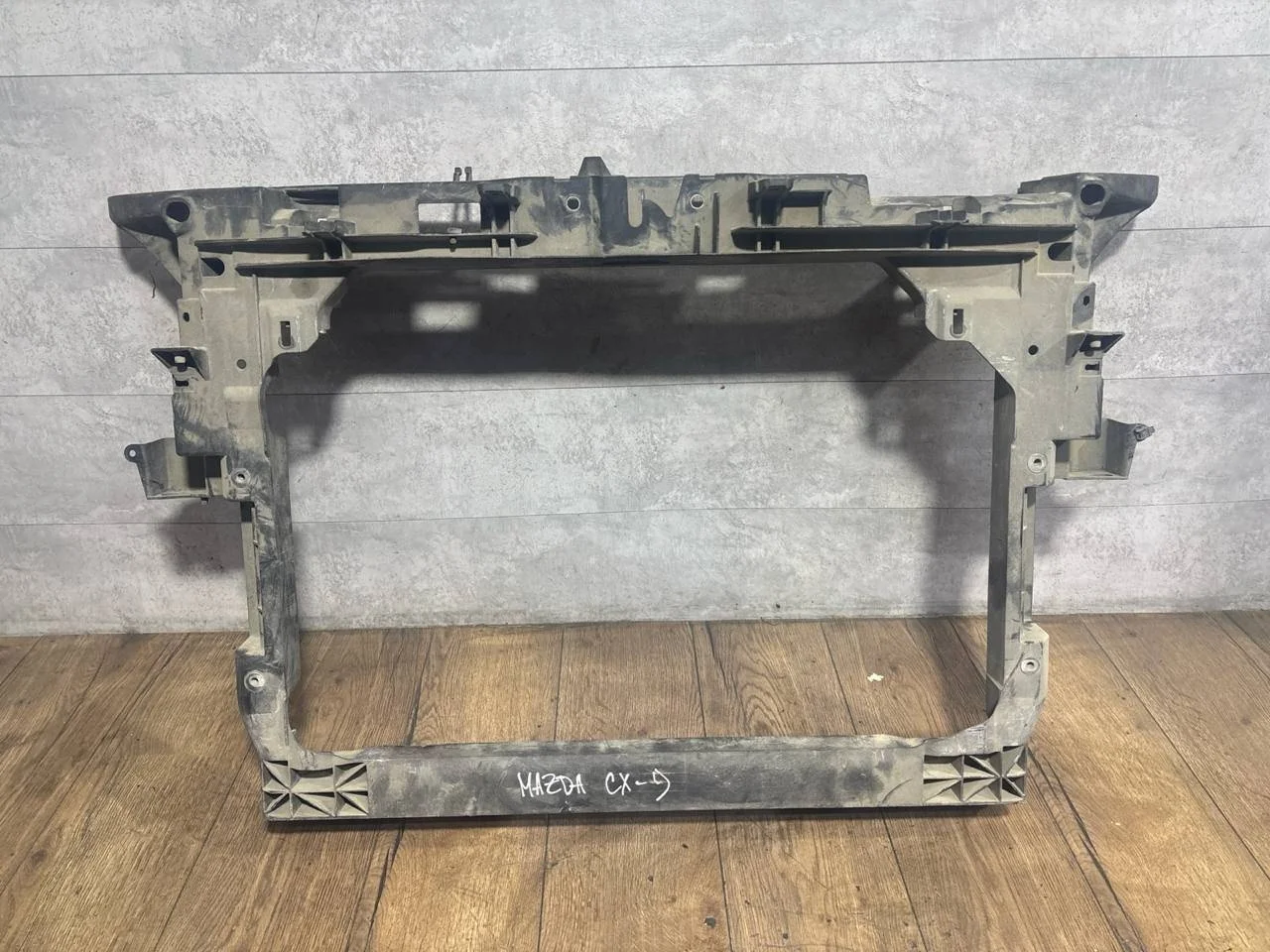 передняя панель (телевизор) Mazda CX-9 TB