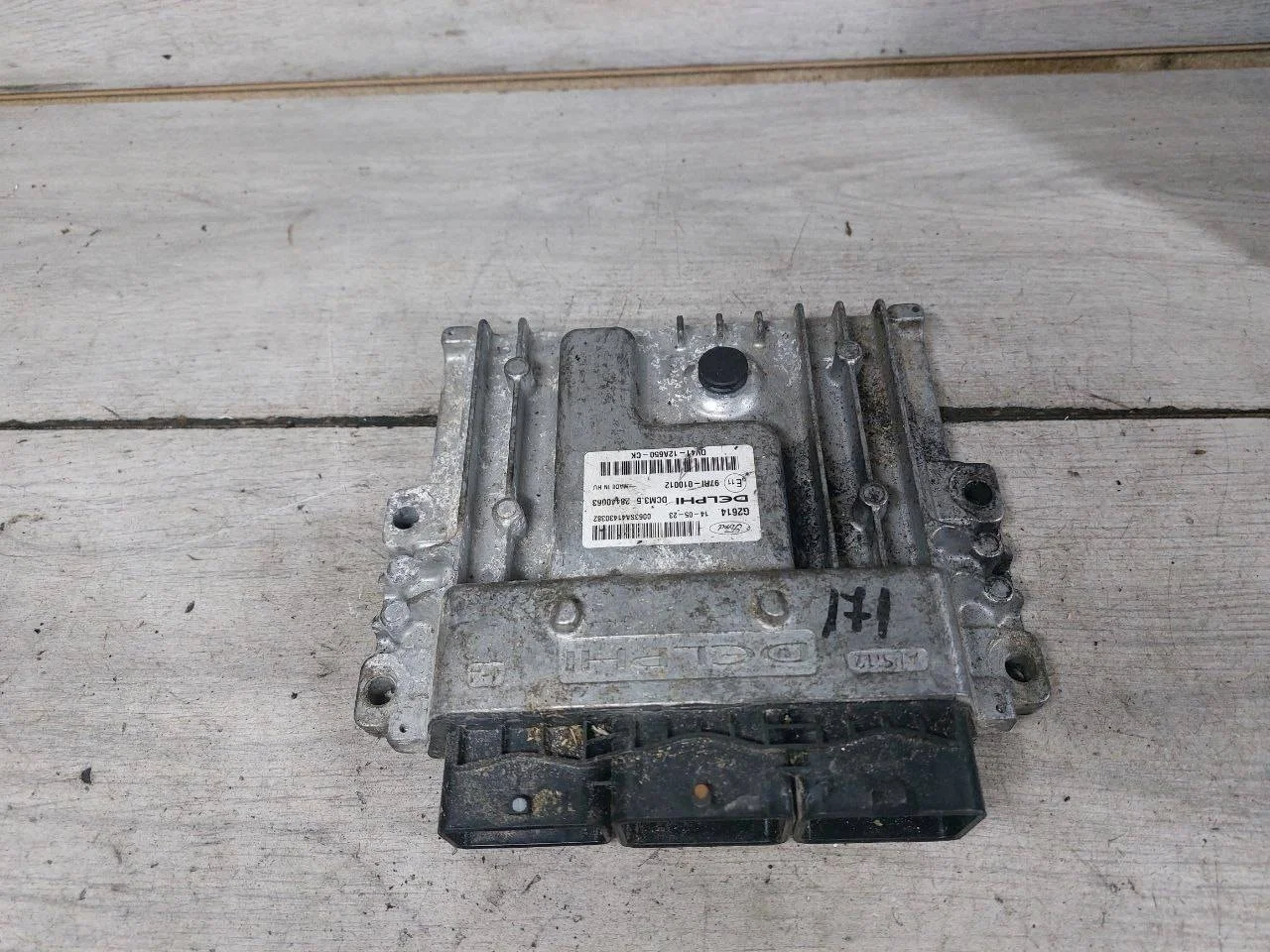 блок управления двигателем Ford Kuga 2