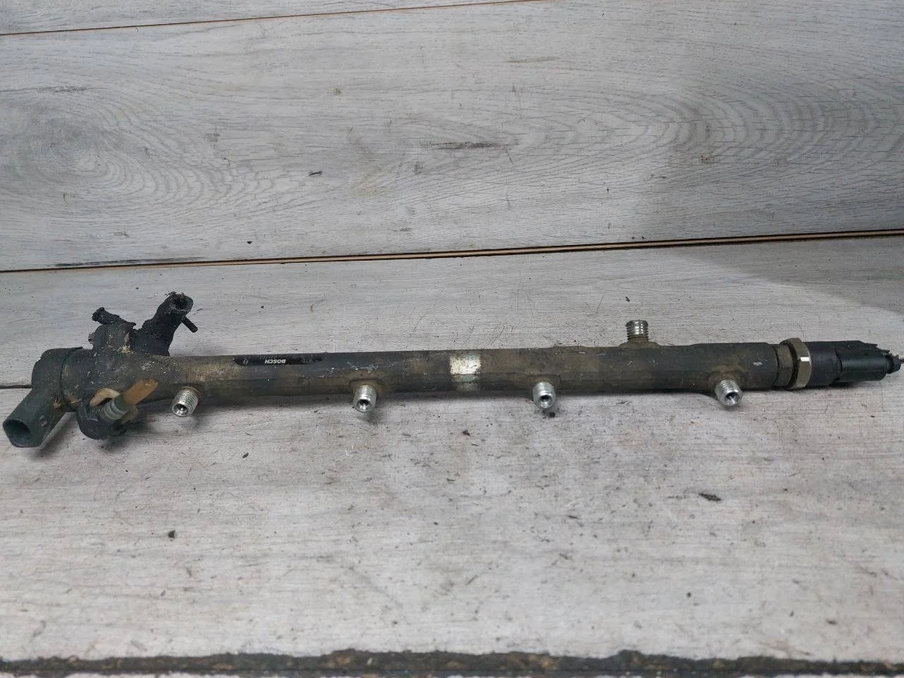 топливная рампа Mercedes-Benz Sprinter (W901-905)