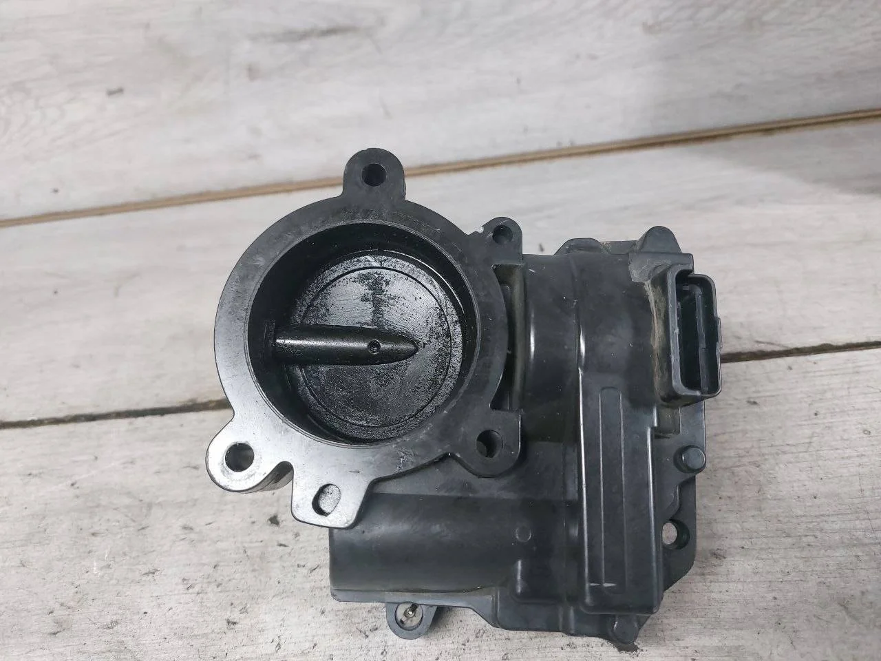 дроссельная заслонка Peugeot 308 T7