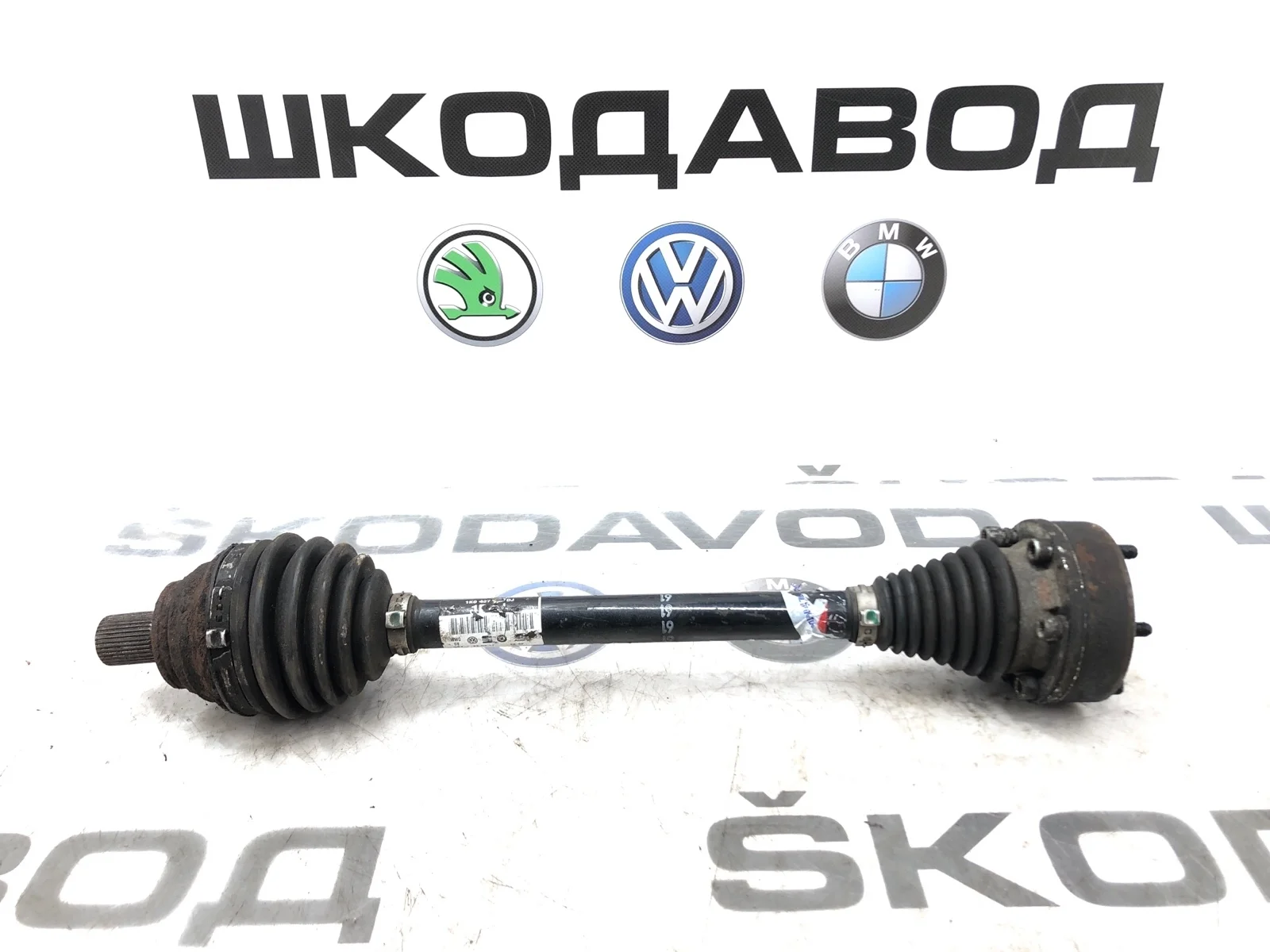 Привод МКПП Skoda Octavia 2011 1K0407271DJ A5 (1Z) 1.6 BSE, передний левый