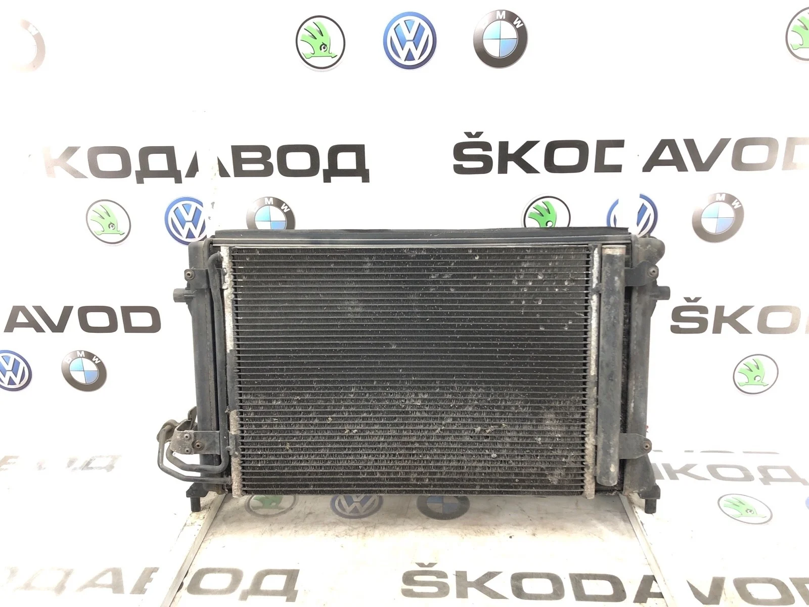 Кассета радиаторов в сборе Skoda Octavia 2011 1K0121203AR A5 (1Z) 1.6 BSE