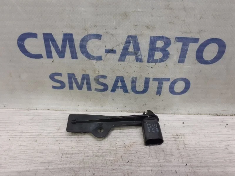 Датчик Audi A6 2014 8Z0820535 C7 3.0 CGW