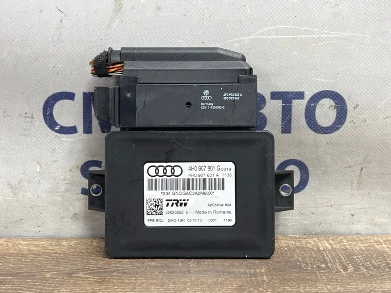 Блок управления стояночным тормозом Audi A8 2013 4H0907801G D4 3.0 CRE