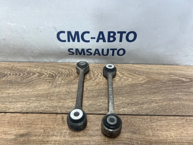 Стойка стабилизатора Audi A8 2012 4M0411317 D4 3.0 CGW, передняя