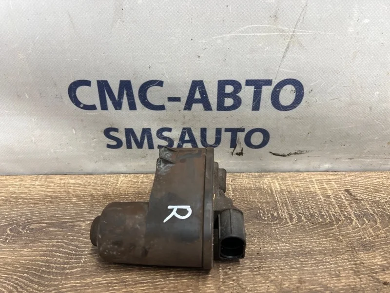 Мотор стояночного тормоза Volvo XC60 31262415 ХС60 B4204T6, правый