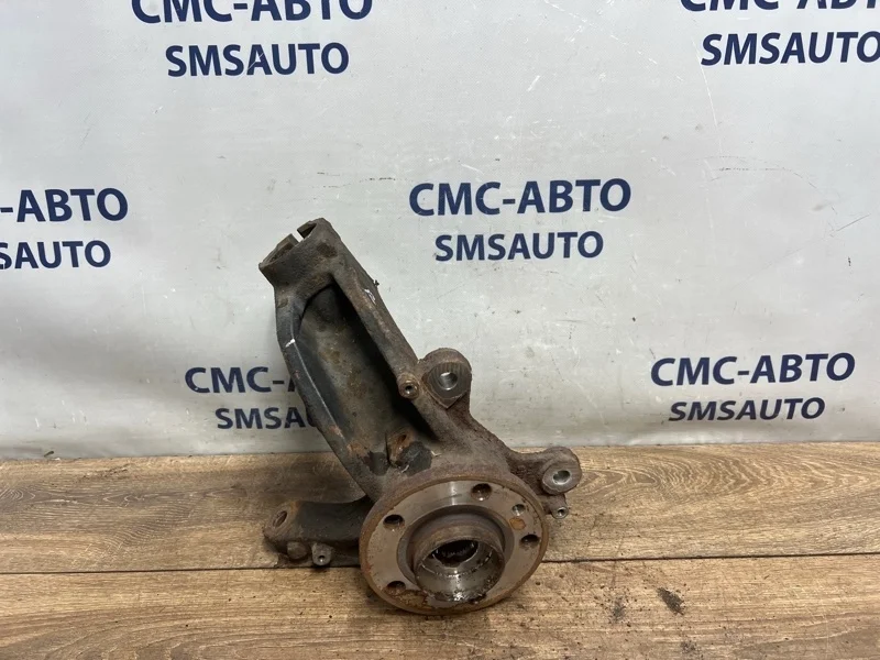 Кулак поворотный Volvo XC60 31451327 ХС60 B4204T6, передний правый