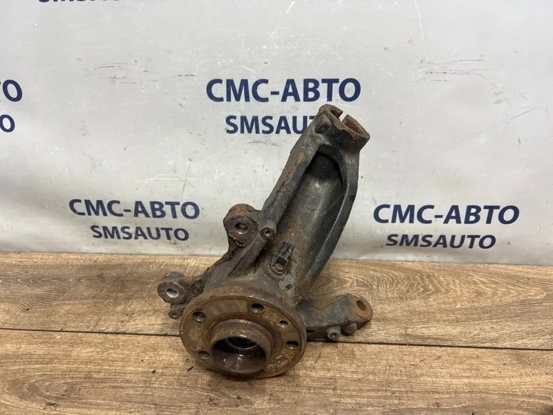 Кулак поворотный Volvo XC60 2014-2017 31451326 ХС60 B5254T12, передний левый