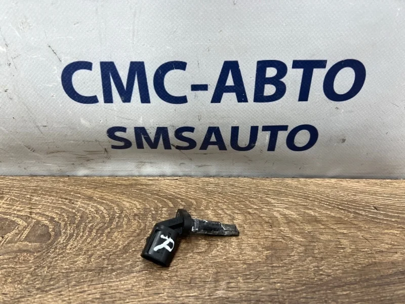 Датчик АБС ABS Audi A8 2017 4E0927804F D4 3.0 CRE, передний правый