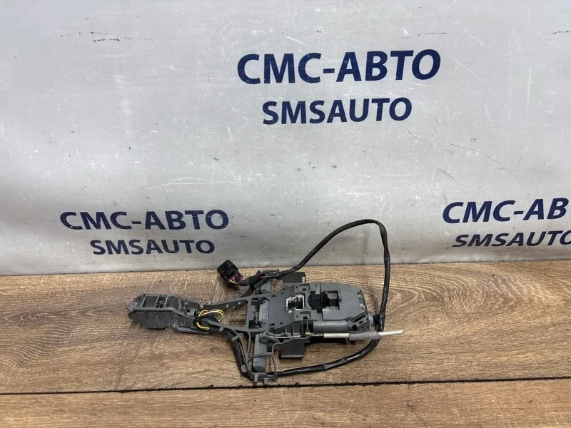 Механизм ручки двери Volvo XC60 30784201 ХС60 B4204T6, передний правый