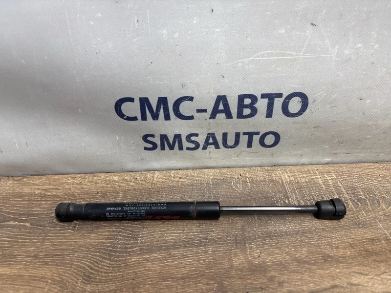 Амортизатор капота Volvo XC60 2014-2017 30784935 ХС60 B5254T12