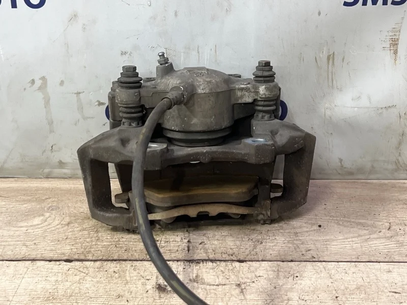 Суппорт Mercedes-Benz E-Class 2011 A2044213681 W212 271.860, передний правый