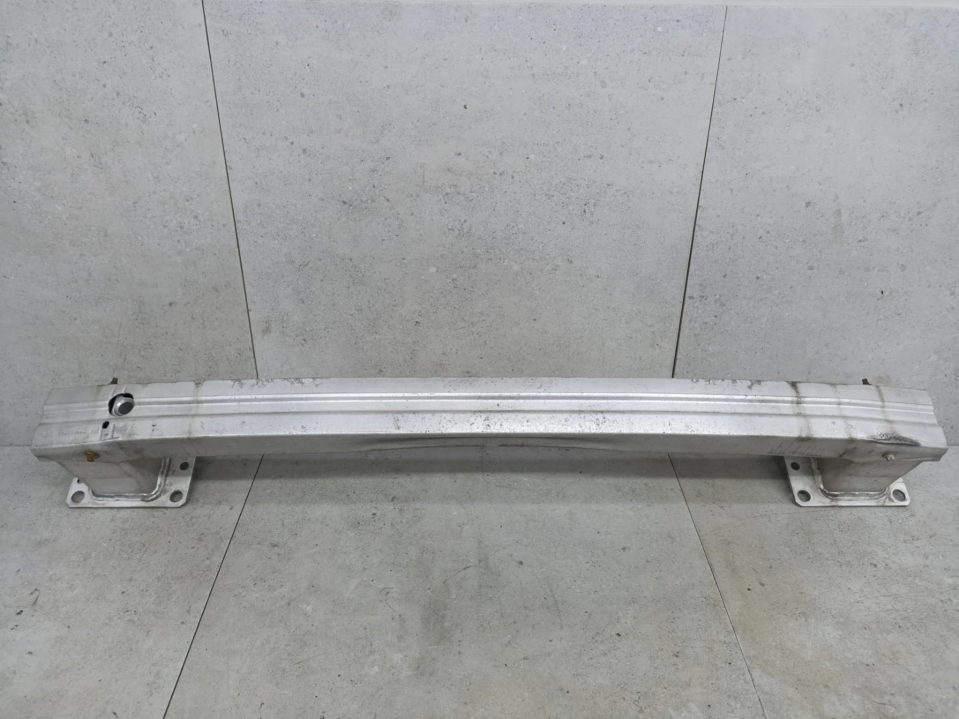 Усилитель переднего бампера Peugeot 308 рест. 2012