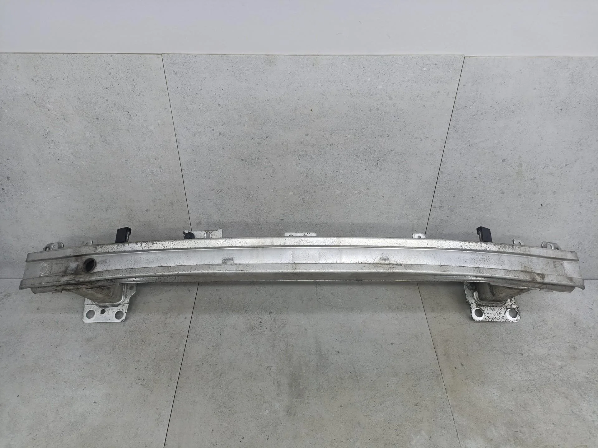 Усилитель переднего бампера Renault Megane