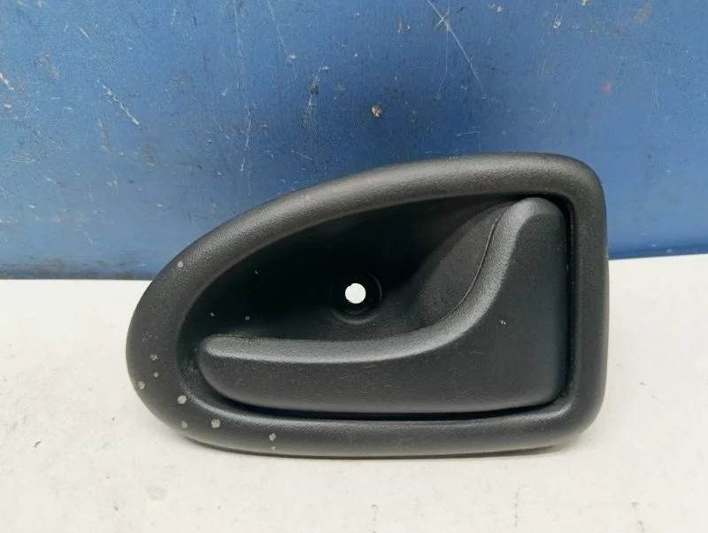 Ручка внутренняя Renault Symbol 1998-2008 7700432708, задняя правая
