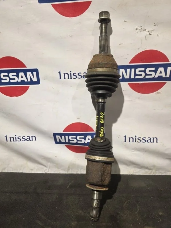 Привод Nissan Navara 2012 39100EB300 D40 YD25, передний