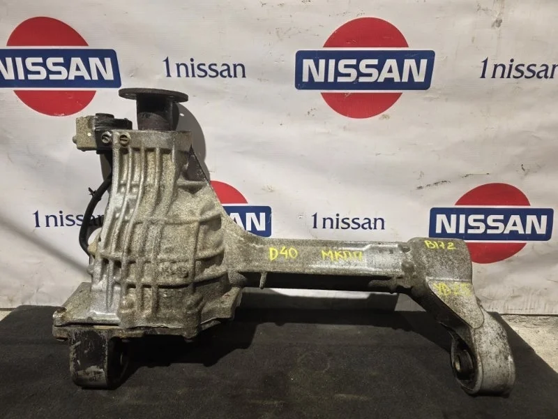 Редуктор моста Nissan Navara 2012 38500EA500 D40 YD25, передний