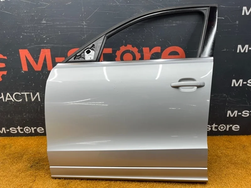 Дверь Audi Q5 2012 8R0831051E 8R CNCD, передняя левая