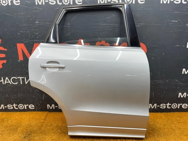 Дверь Audi Q5 2012 8R0833052B 8R CNCD, задняя правая