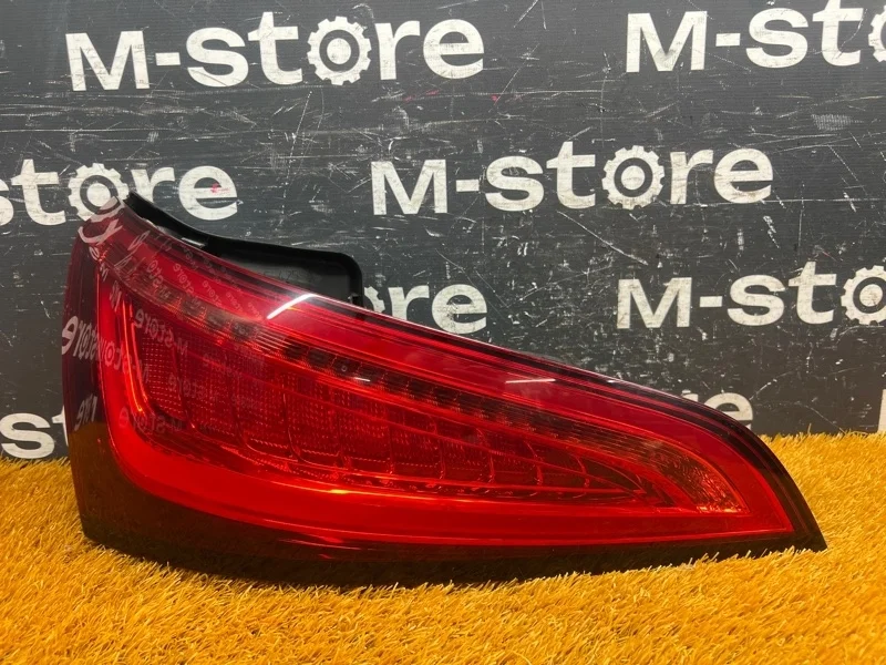 Фонарь задний Audi Q5 2012 8R0945093C 8R CNCD, левый