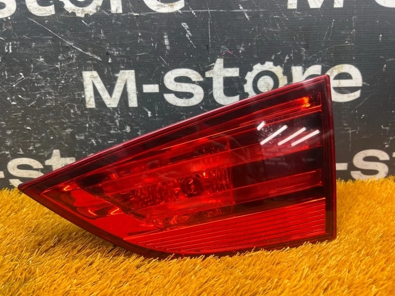Фонарь крышки багажника Bmw X1 2010 63212990114 E84 N46B20B, правый