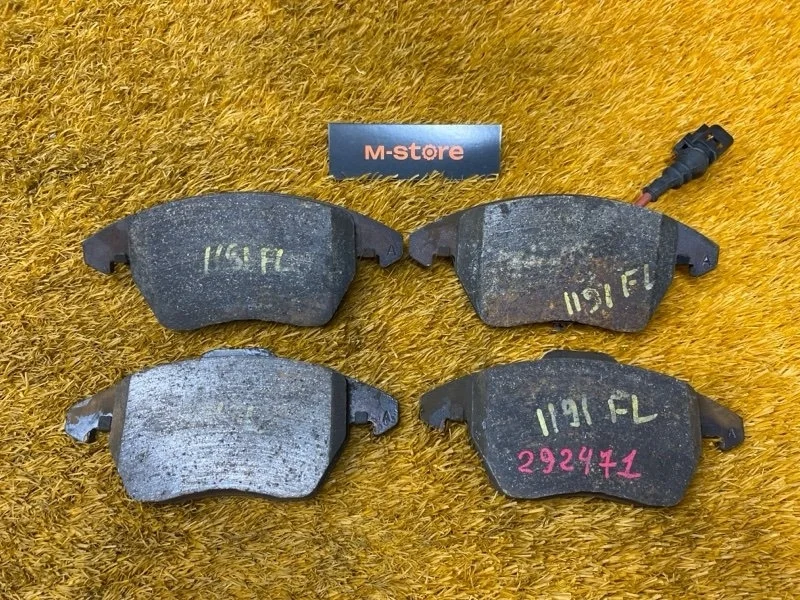 Колодки тормозные Volkswagen Passat 2011 3C0698151D B7 CAXA, передние