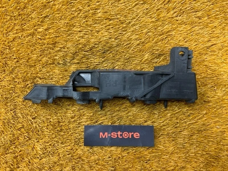 Крепление бампера Audi A6 2011 4G0807284 C7/4G CHVA, переднее правое