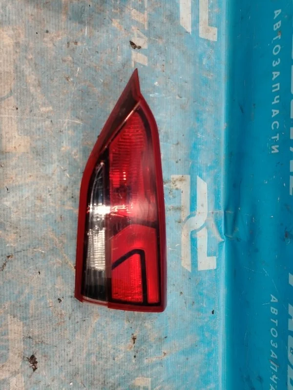 Фонарь внутренний правый Hyundai Solaris 2017-2020