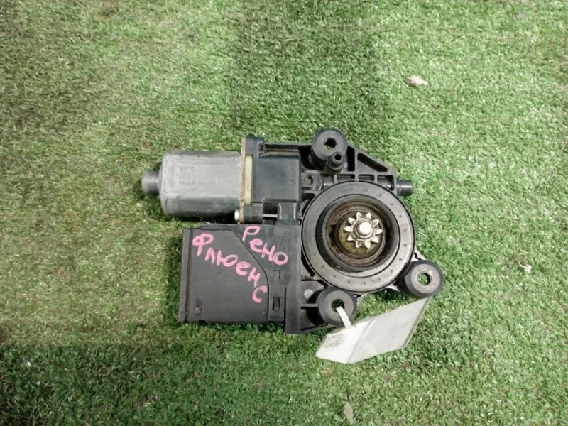 Моторчик стеклоподъемника передний правый Renault