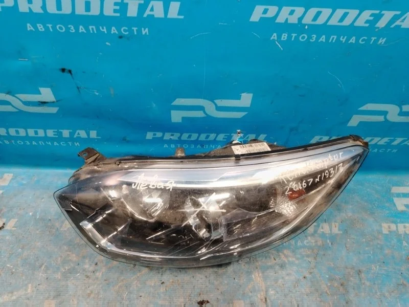 Фара левая Renault Kaptur 2016-2020