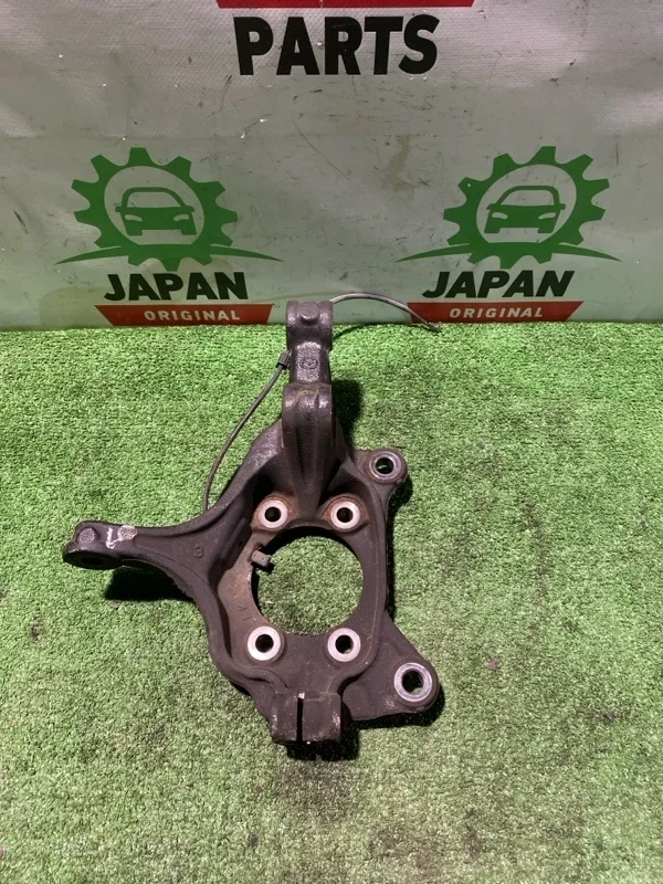 Кулак поворотный Mazda Cx-5 KD3533031A KE, передний левый