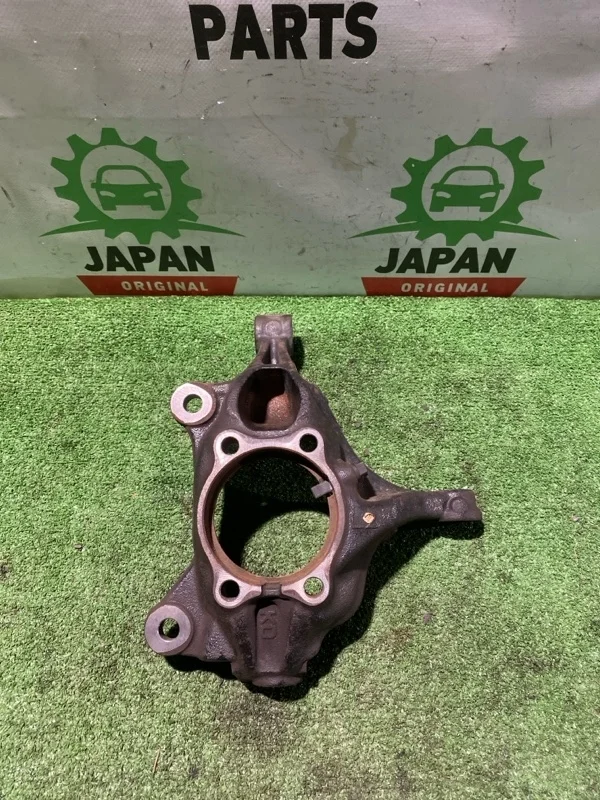 Кулак поворотный Mazda Cx-5 KD3533031A KE, передний левый