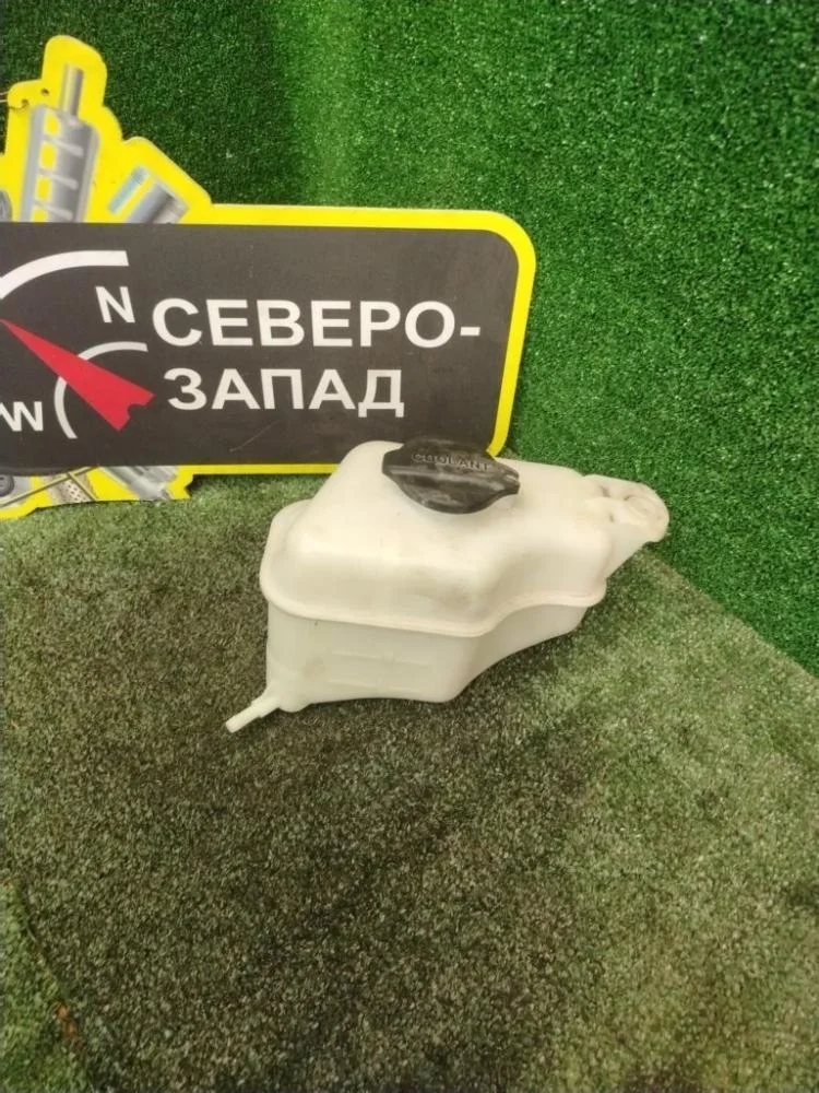 Бачок расширительный Kia Sorento 2017 254302W000 UM D4HB