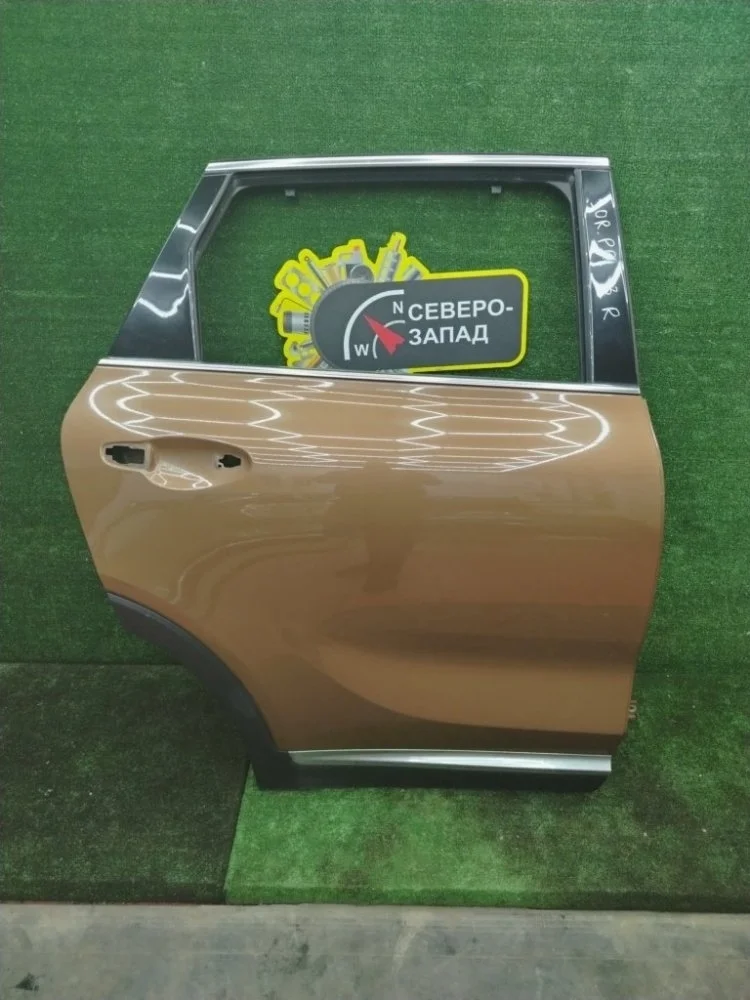 Дверь Kia Sorento 2017 77004C5010 UM D4HB, задняя правая