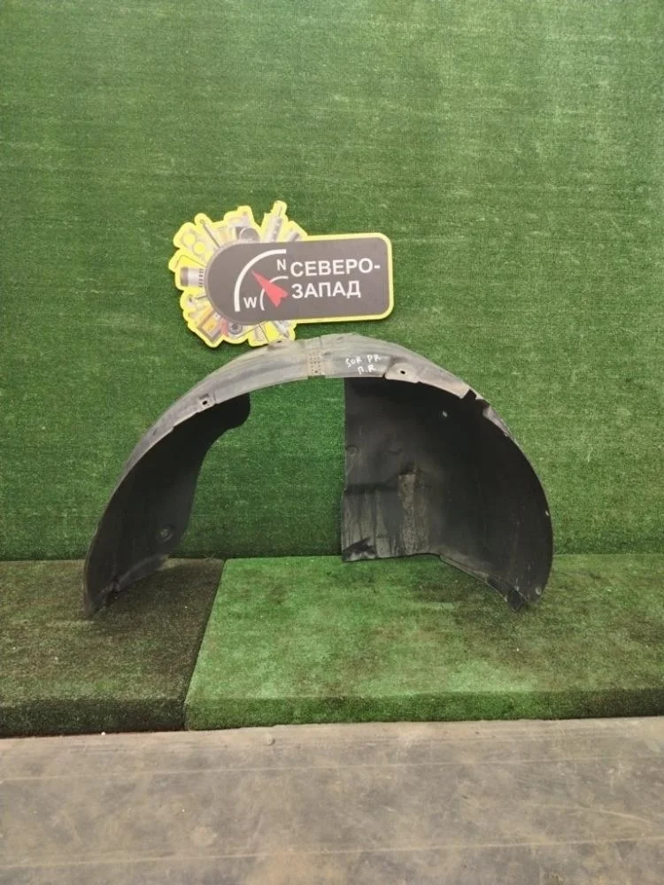 Подкрылок Kia Sorento 2017 86820C5000 UM D4HB, передний правый