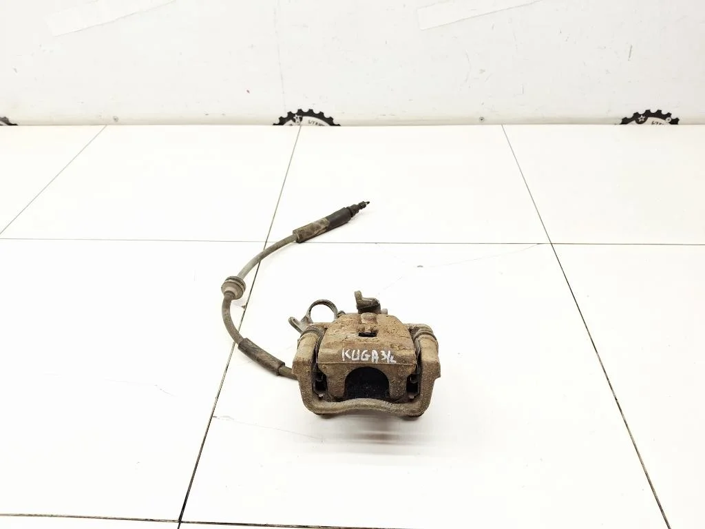 Суппорт задний левый Ford Kuga 1 2012 C394