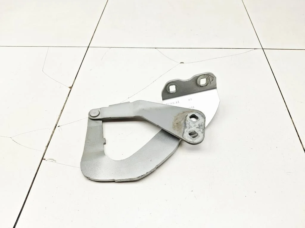 Петля капота левая Ford Kuga 1 2012 C394