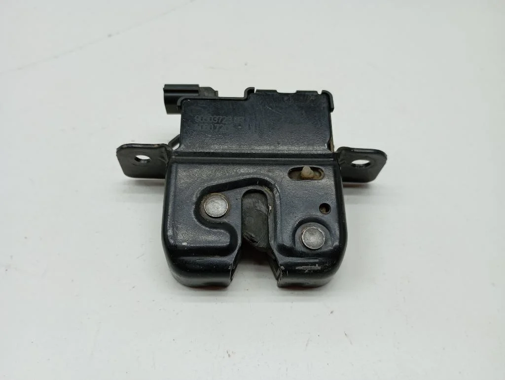 Замок багажника Renault Duster 1 2014