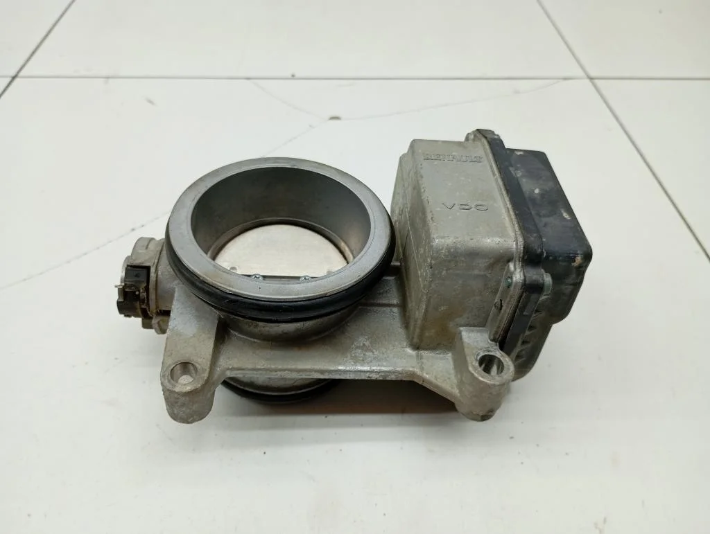 Заслонка дроссельная электрическая Renault Duster 1 2014