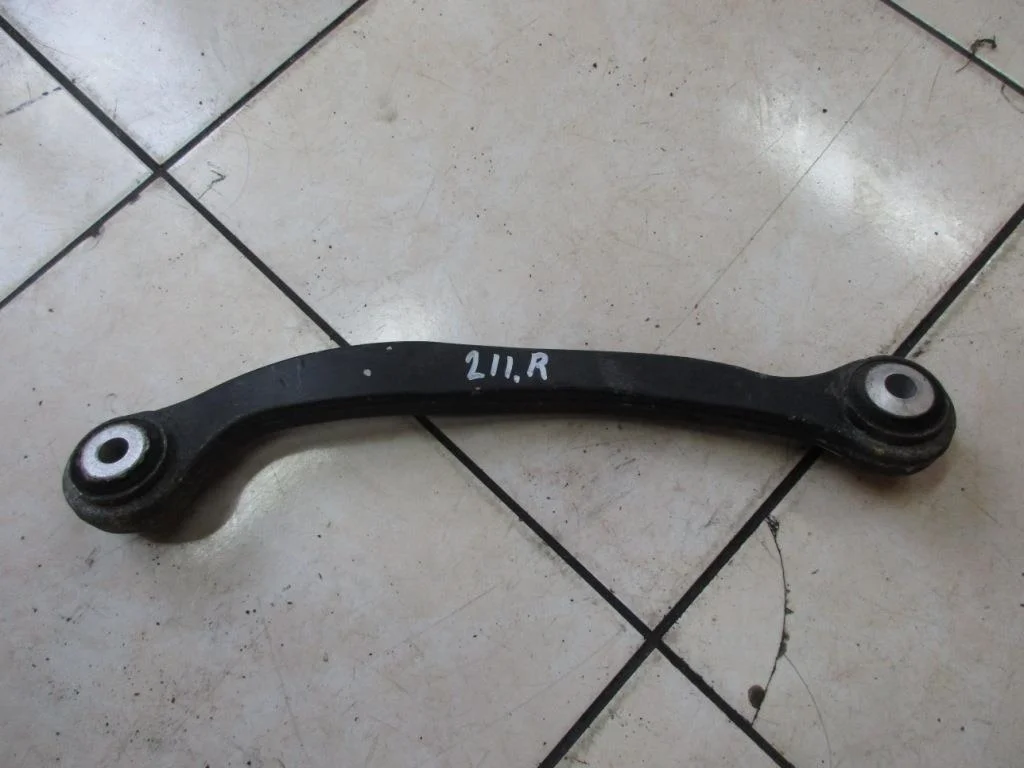 Рычаг задний Mercedes-Benz