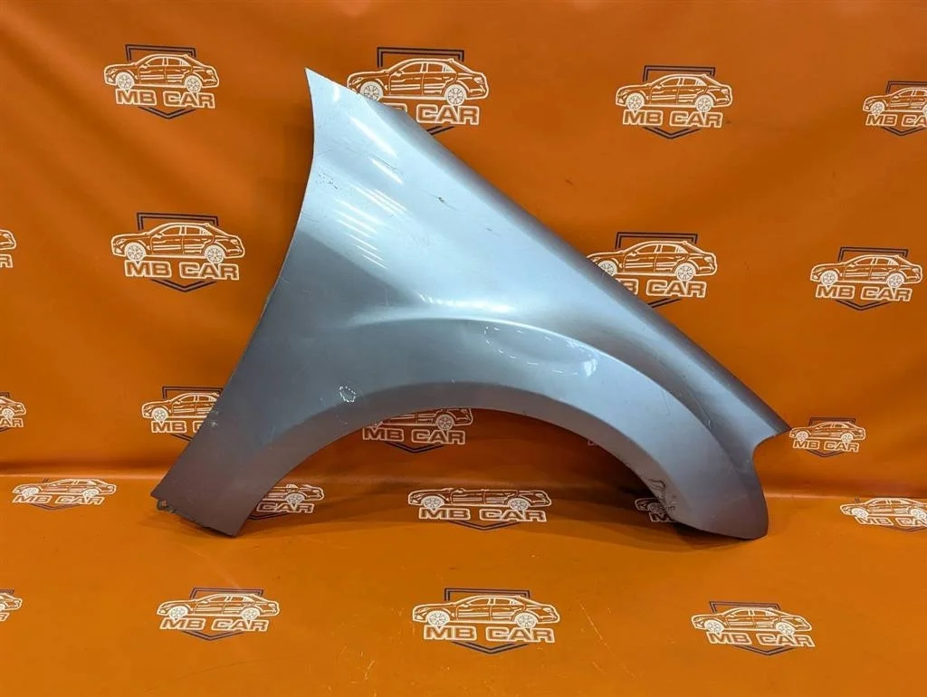 Крыло переднее правое Mercedes-Benz