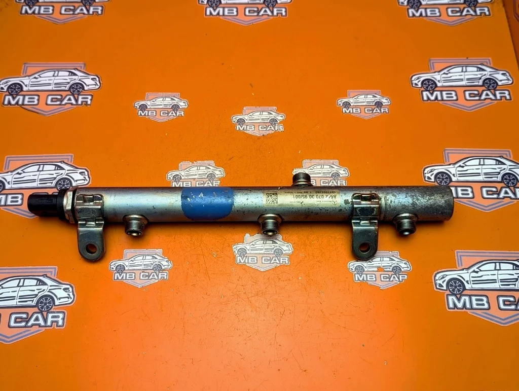 Рампа топливная Mercedes-Benz