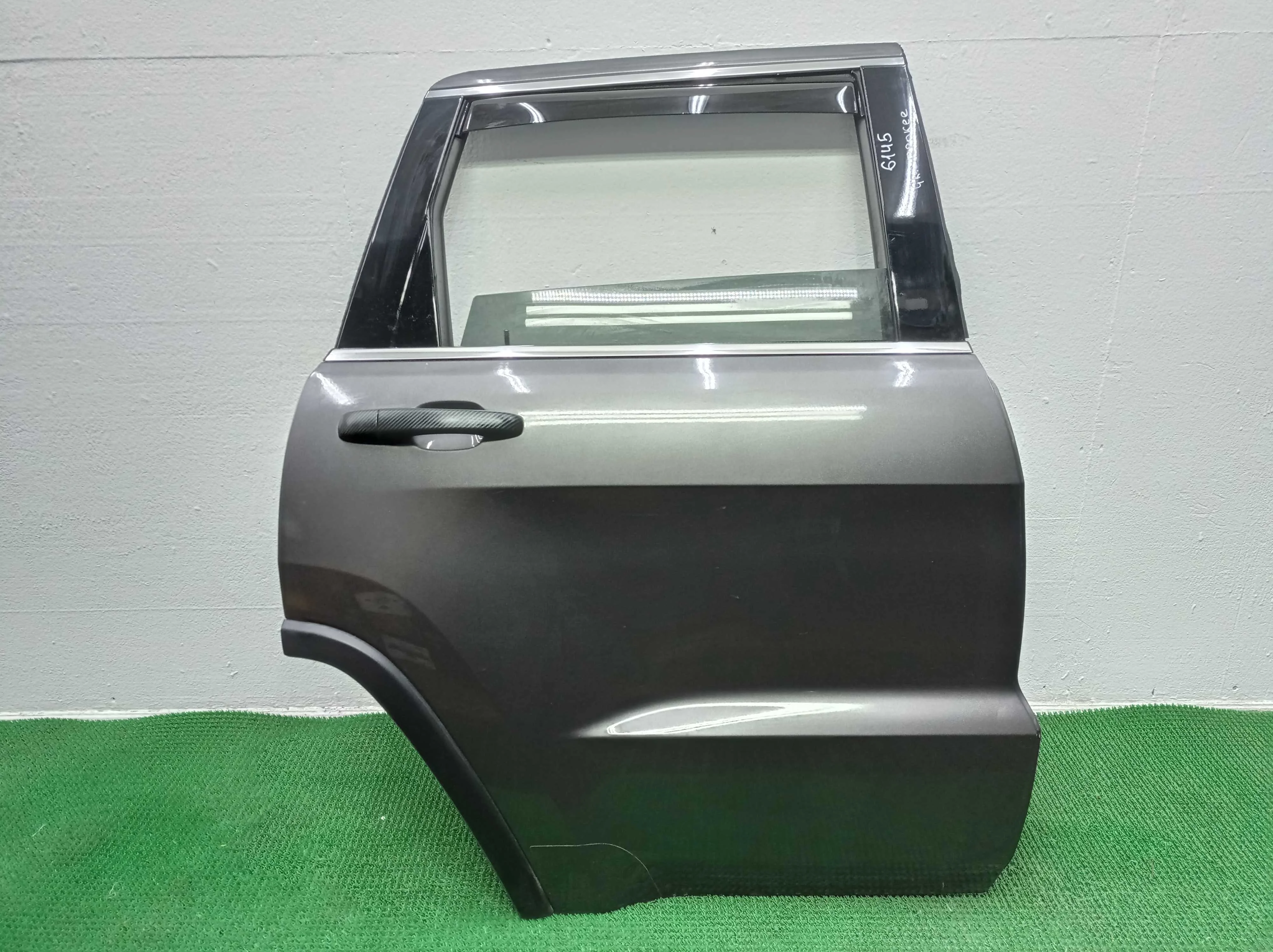 Дверь задняя правая Jeep Grand Cherokee IV (WK2) Рестайлинг 2013 -2016 дизель 3.0 Автомат